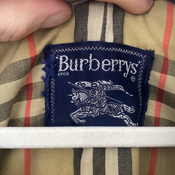 Burberry trench coat 3/4 length - Picture 2 of 12